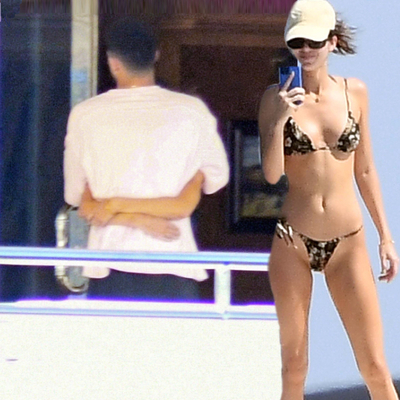 Aşıklar demir attı