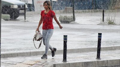 Meteoroloji'den flaş uyarı! 2 bölgede sağanak!