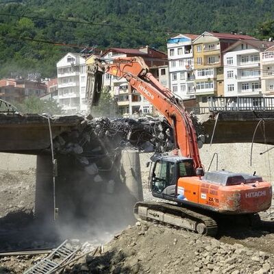 Sinop'ta 58 yıllık köprü yıkılıyor! Yeni görüntüler ortaya çıktı