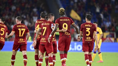 Roma galibiyetle başladı