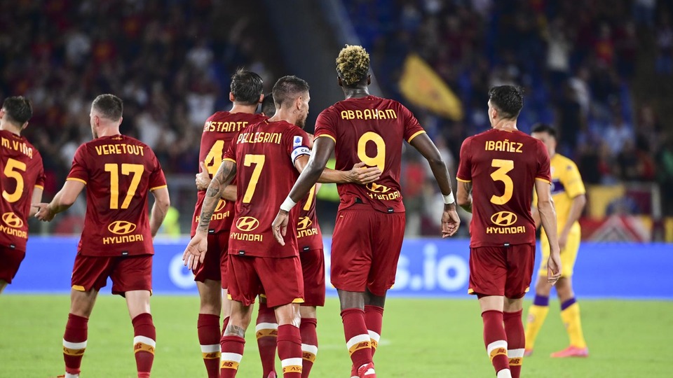 Roma galibiyetle başladı