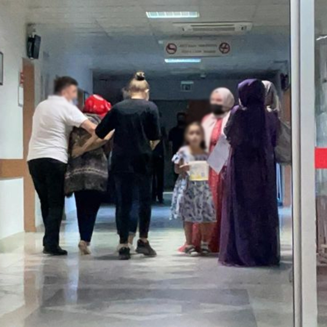 Balıkesir'de 33 kişi düğün yemeğinden zehirlendi