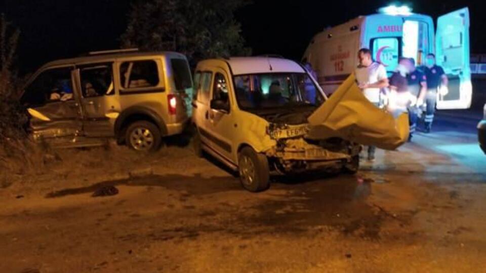 Burdur'da trafik kazası: 9 yaralı