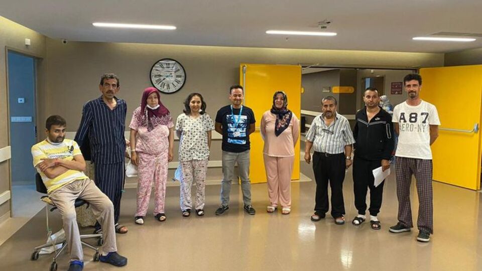 Türkiye'de 3'üncü kez! Çapraz nakille 4 kişiye aynı anda böbrek nakli yapıldı