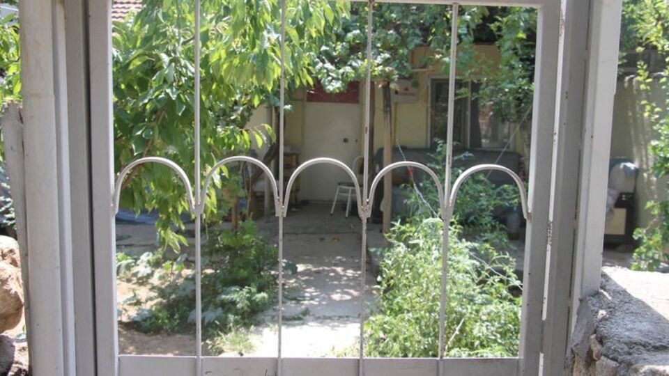 Karısına laf attığı iddiasıyla dehşet saçtı