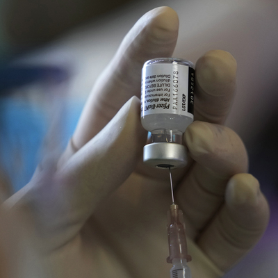 İsrail'den üçüncü doz BioNTech aşısı açıklaması!