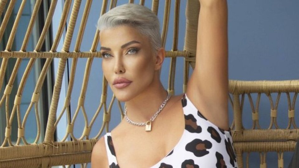 Deniz Akkaya kimdir?