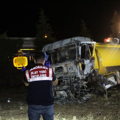 Şarampole devrilen yakıt tankeri alev alev yandı: 1 ölü