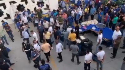 Pazar yerinde 'ezik şeftali' kavgası: 4 yaralı, 13 gözaltı