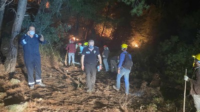 Alevlerin arasından mucize kurtuluş!