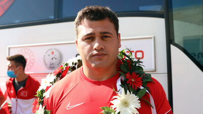 Rıza Kayaalp hedefini Paris'e çevirdi