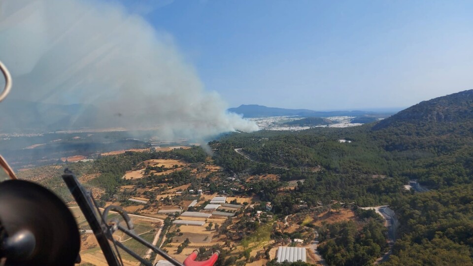 Muğla'daki yangın kontrol atında