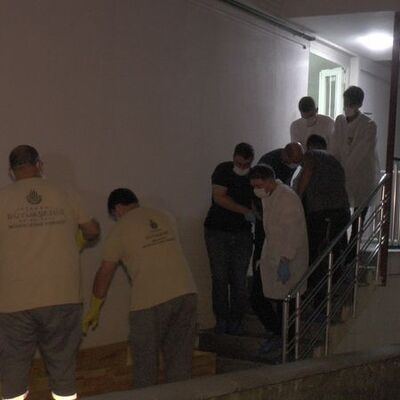 Kan donduran cinayet! Anne ve kız kardeşini öldürdü