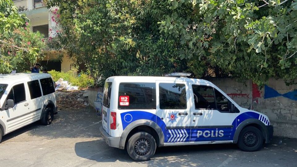Şişli'de yanında bir kurşunla ölü bulundu