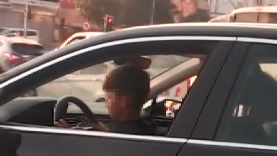 İstanbul trafiğinde tepki çeken görüntü!