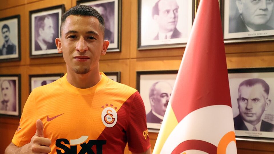 Ve Galatasaray transferi açıkladı
