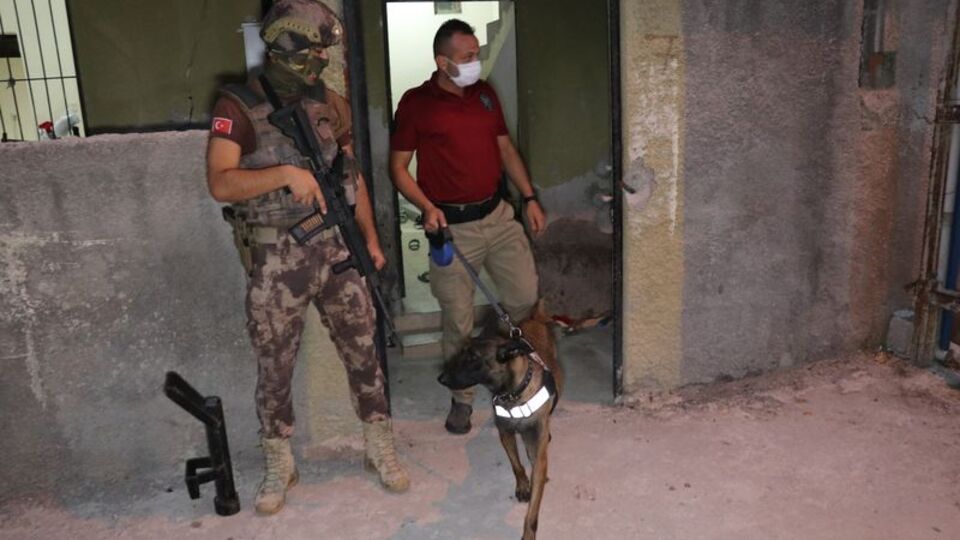 Adana'da torbacı operasyonu