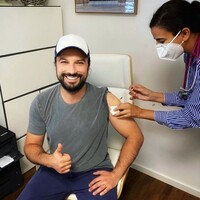 Tarkan aşı oldu! "Geç oldu temiz oldu"