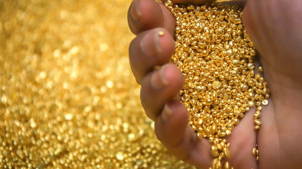 Altın kritik seviye civarında