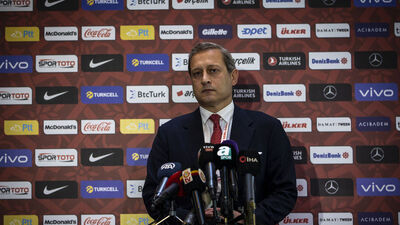 Elmas'tan 'Socrates' göndermesi