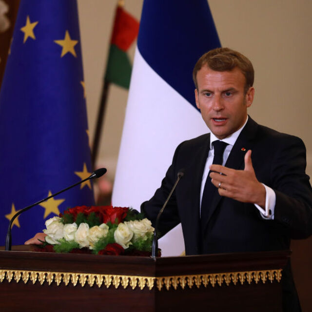 Macron Fransız askerlerini Irak'tan çekmeyecek