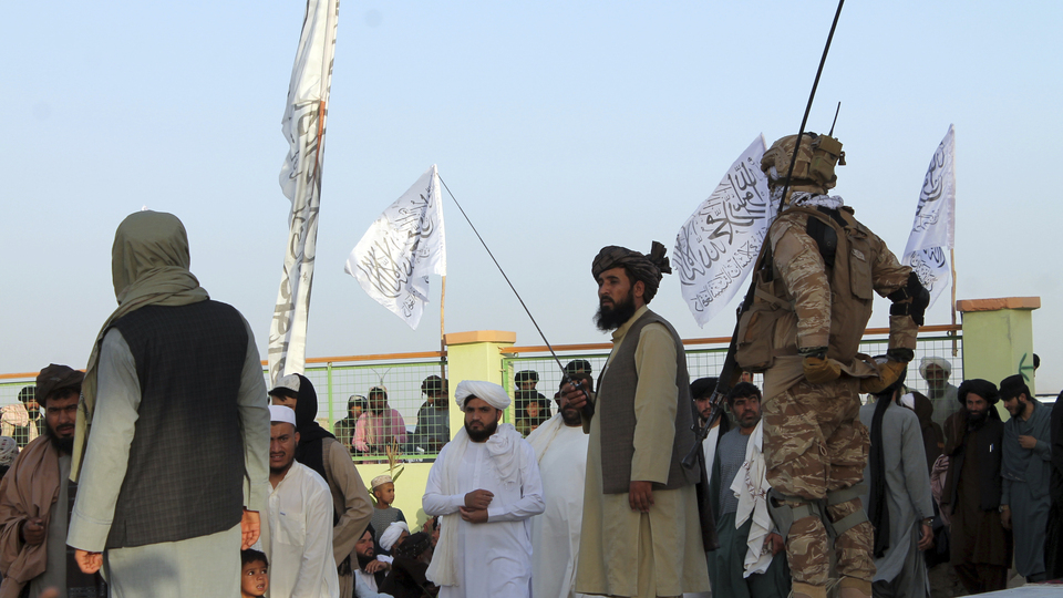 Taliban ABD'yi DEAŞ saldırısı nedeniyle kınadı