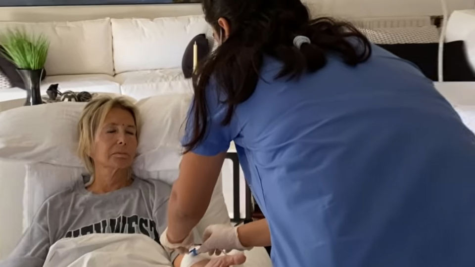 Filiz Akın'dan haber var