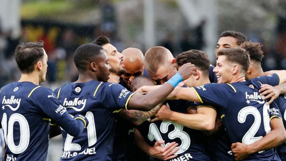 Fenerbahçe, Altay'a konuk olacak