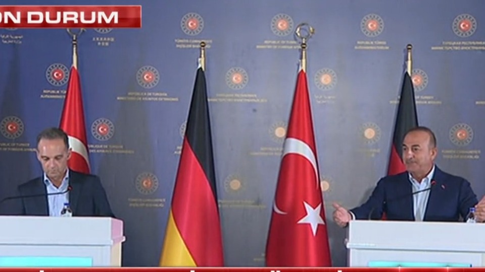 Bakan Çavuşoğlu: İlave mülteci yükü kaldıramayız