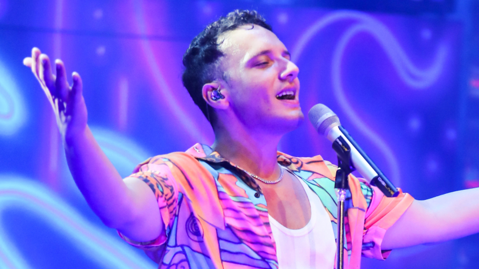 Edis dinleyicileriyle buluştu