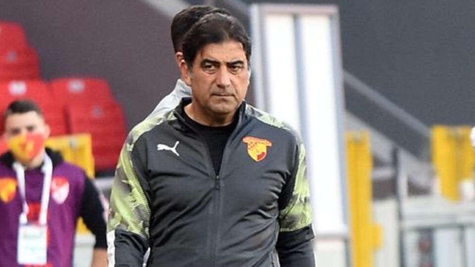 Ünal Karaman yol ayrımında