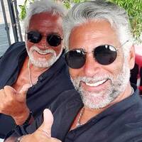 Babasının kopyası!