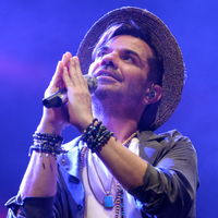 Çeşme ve Bodrum, Kenan Doğulu ile coştu!