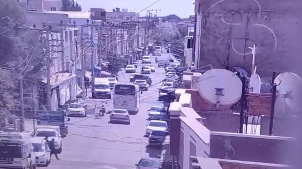 Kapı faciası! Gencin feci sonu