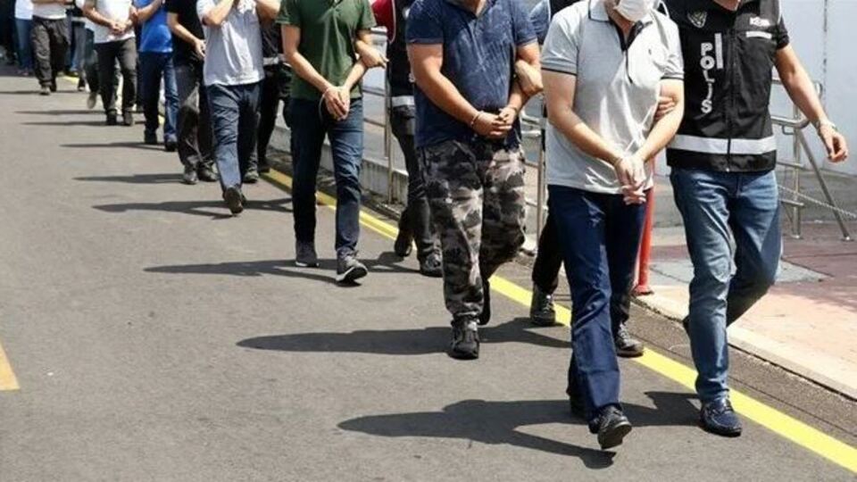 12 ilde FETÖ operasyonu: 40 gözaltı!