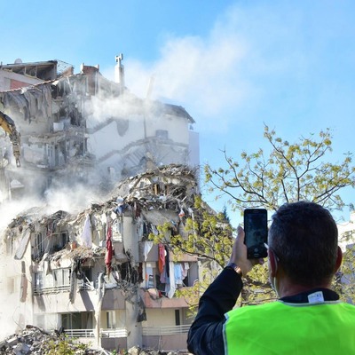 11 kişinin öldüğü bina için yargılama başladı