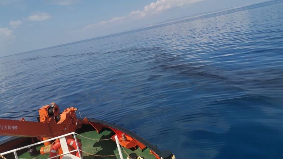 Akdeniz'deki petrol sızıntısına Türkiye'den müdahale