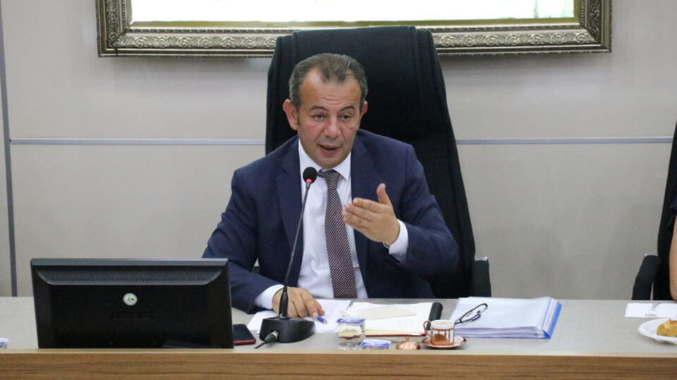 AK Partili meclis üyelerinden tepki! Tanju Özcan özür diledi