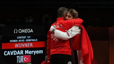 Meryem Çavdar gümüş madalya kazandı