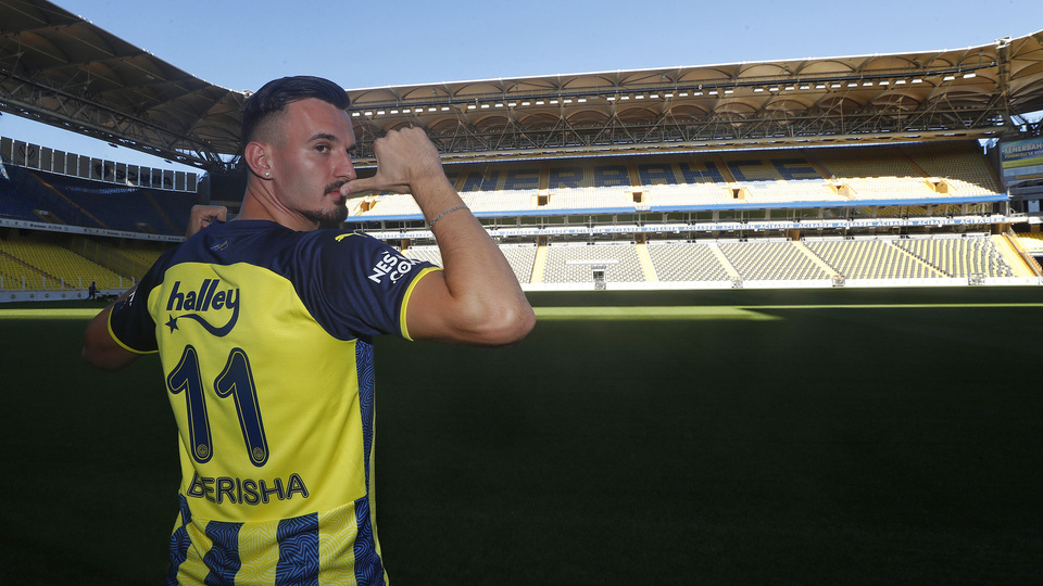 Fenerbahçe transferleri açıkladı!