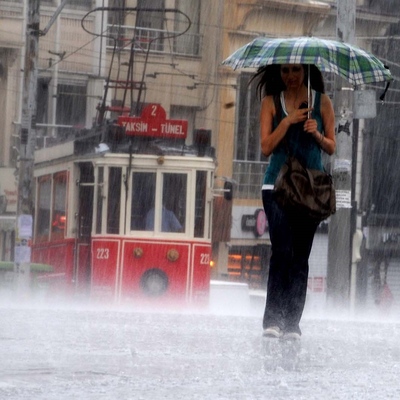 Meteoroloji'den flaş uyarı! 5 bölgede sağanak!