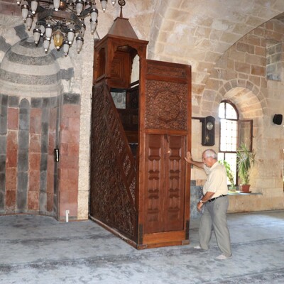 7 asırlık camide şaşırtan detay!