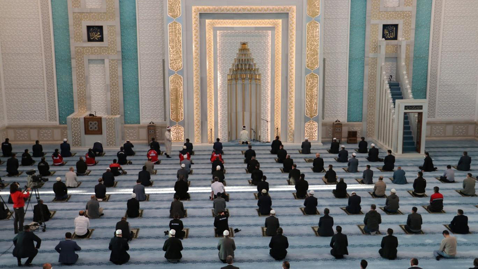 Bursa Cuma namazı saati kaçta?