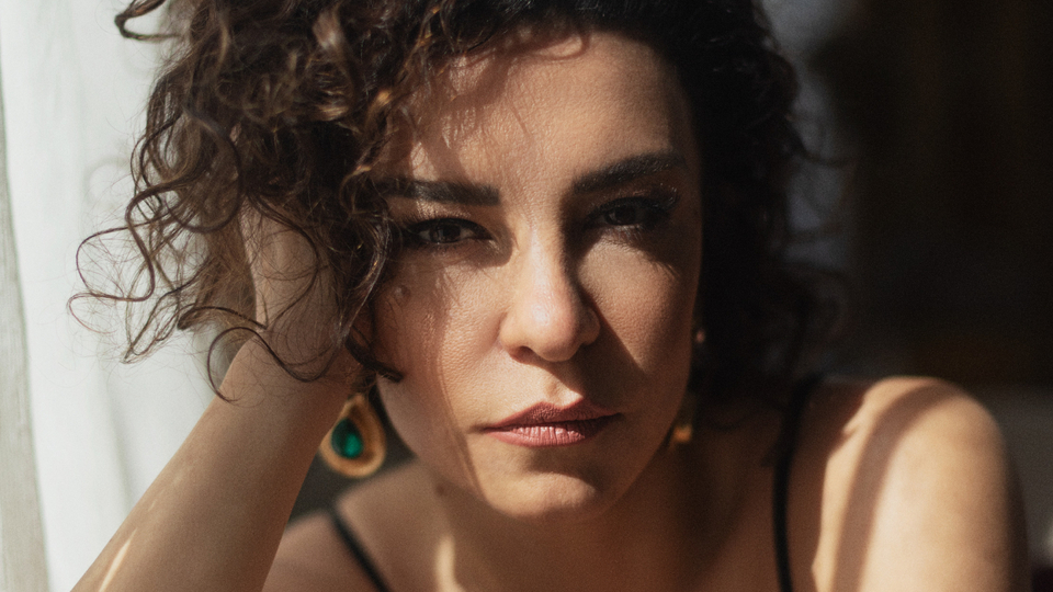 Fatma Turgut'tan cover sürprizi