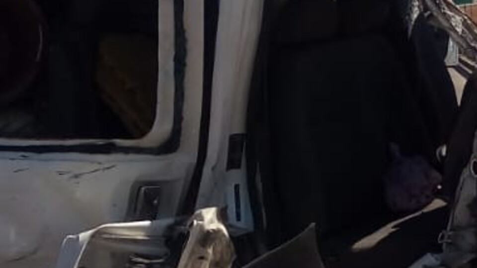 İki minibüs çarpıştı! 10 kişi yaralandı