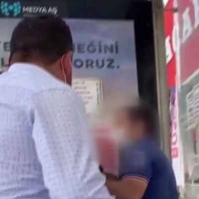 Kadınların fotoğrafını çekiyordu! Mahalleli fark etti!