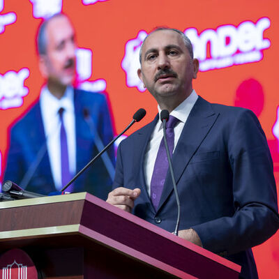 Adalet Bakanı Gül: Yeni anayasayı milletimizle yapacağız