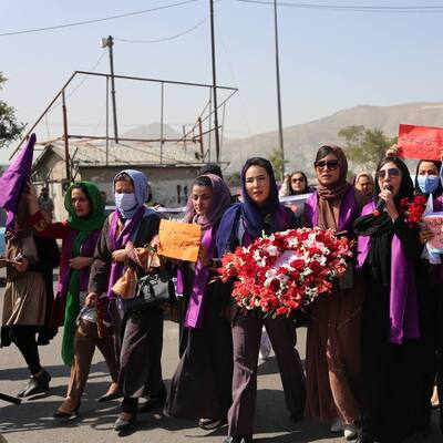 Kabil'de kadınlar sokağa çıktı: Cesuruz, kararlıyız!