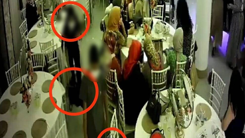 Önce dans ettiler sonra çaldılar