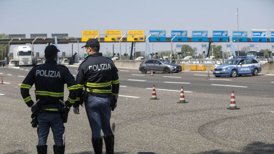 Kazı kazandan büyük ödül çıkan bileti alıp kaçtı!